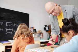 חוויות בילוי שישי במשגב: מדריך למטיילים